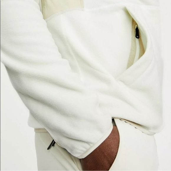 Hill City Performance Fleece - Picture 3 of 11